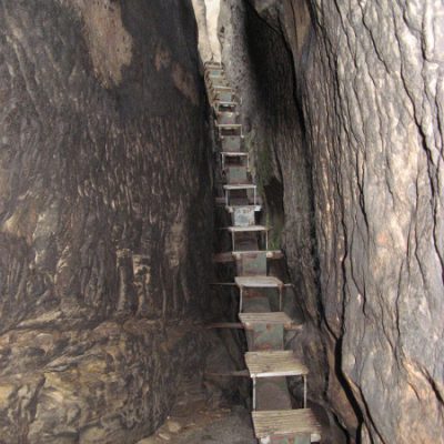 Treppe zum Hinteren Raubschloss