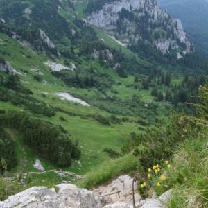 Gesicherter Steig über die Achselköpfe